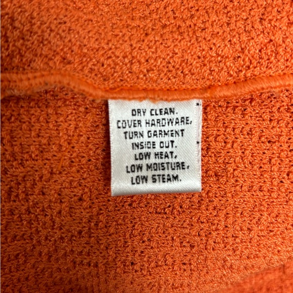 St. John Button-Up Jacket - Picture 5 of 5